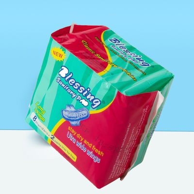 Un bon prix. Ventes en gros de serviettes hygiéniques ultra fines pour les filles et les femmes en ligne