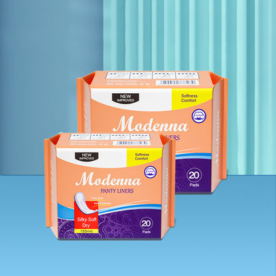 Un bon prix. Des serviettes hygiéniques en coton blanc de haute qualité Nom de marque Des serviettes hygiéniques jetables pour femmes en ligne