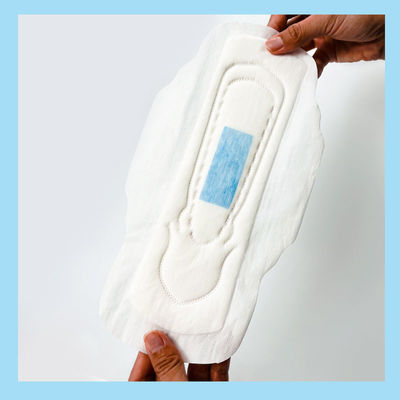 Un bon prix. Une serviette hygiénique ultra épaisse, une serviette hygiénique, une serviette de jour, une serviette jetable de 245 mm, une culotte pour femme, une serviette de nuit. en ligne